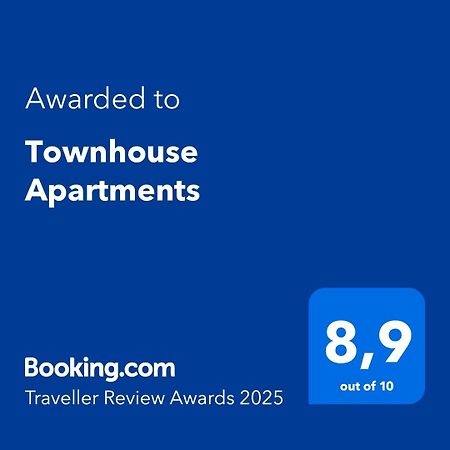 Townhouse Apartments Мариехамн Экстерьер фото